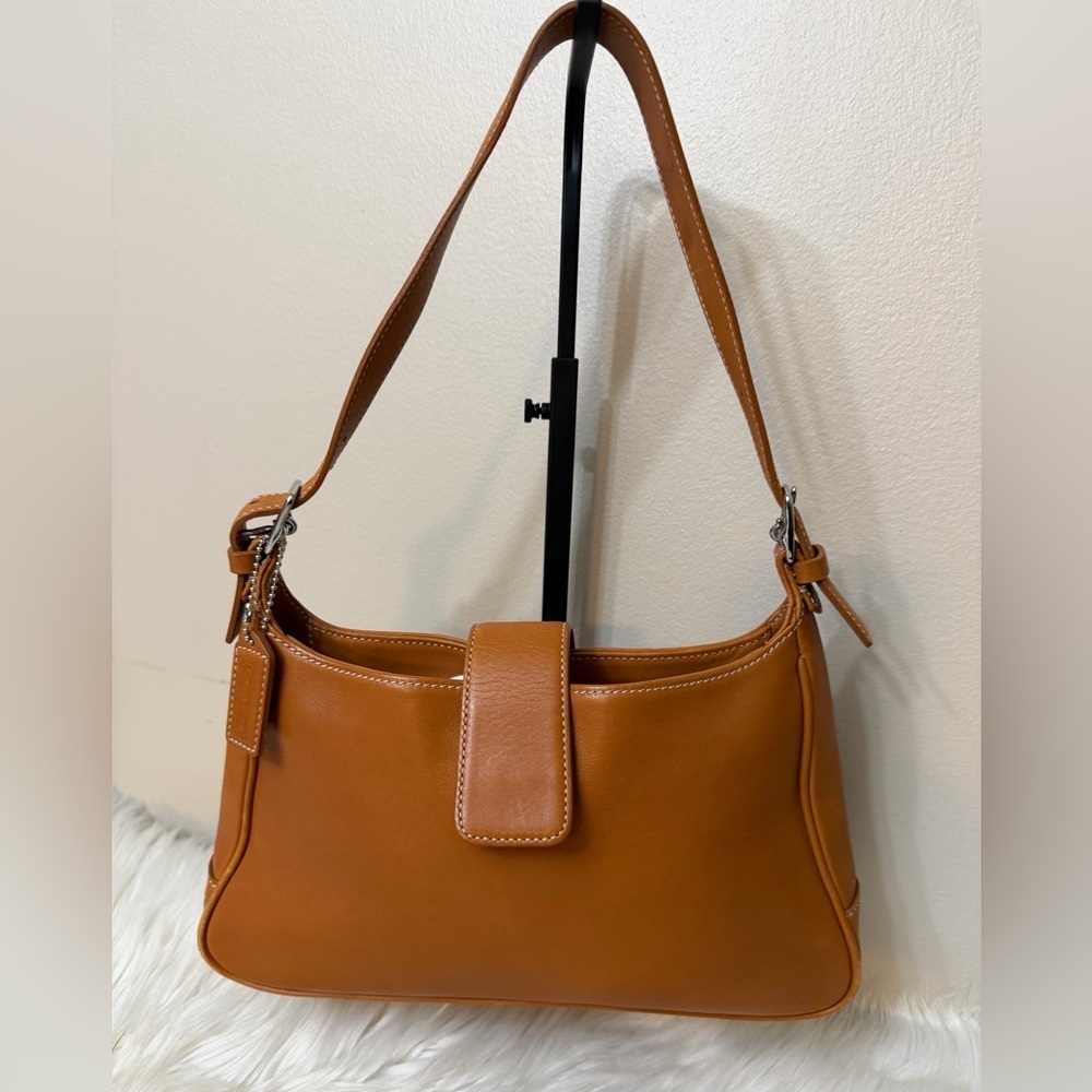 Y2K vintage Coach Tan Leather Shoulder Bag:#7789